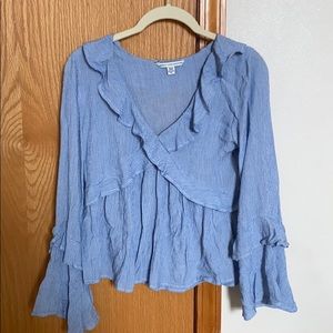 American Eagle flowy top